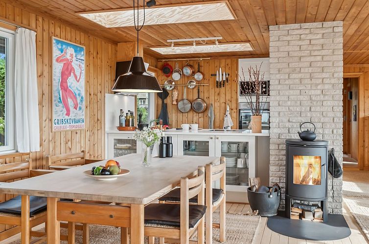 Vakantiehuis "Ottil" - 1km from the sea