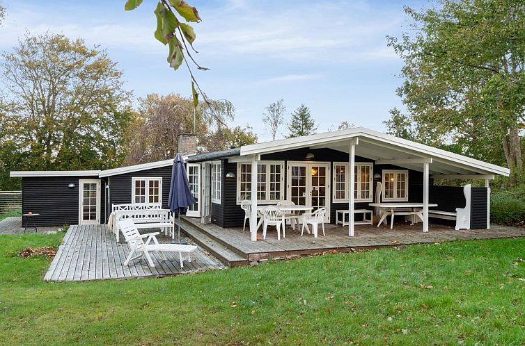 Vakantiehuis "Naira" - 1.8km from the sea
