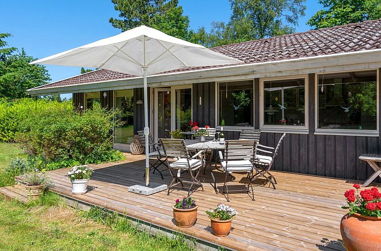 Vakantiehuis "Naira" - 1.8km from the sea