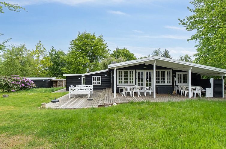 Vakantiehuis "Rami" - 2km from the sea