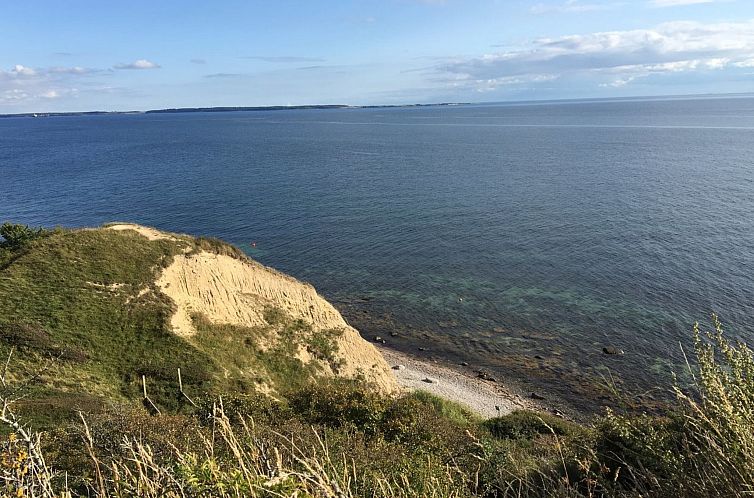 Vakantiehuis "Miona" - 725m from the sea