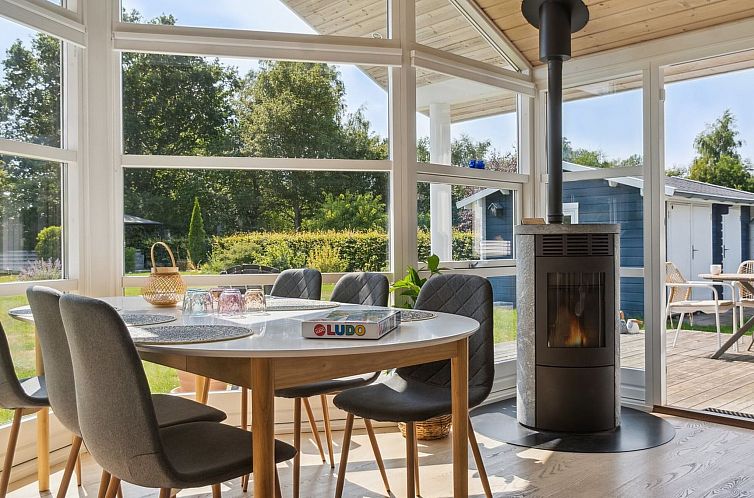 Vakantiehuis "Ion" - 250m from the sea