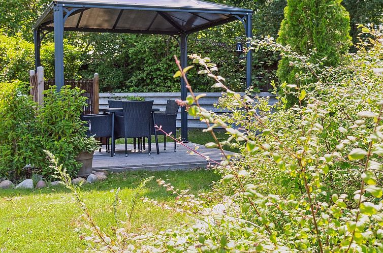 Vakantiehuis "Ion" - 250m from the sea