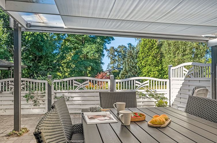 Vakantiehuis "Janna" - 200m from the sea