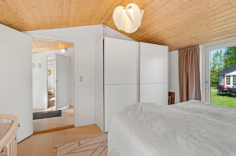 Vakantiehuis "Oona" - 700m from the sea