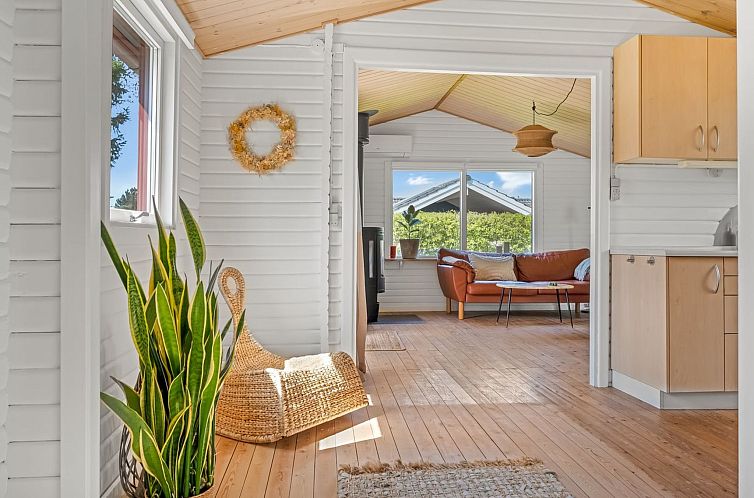 Vakantiehuis "Oona" - 700m from the sea