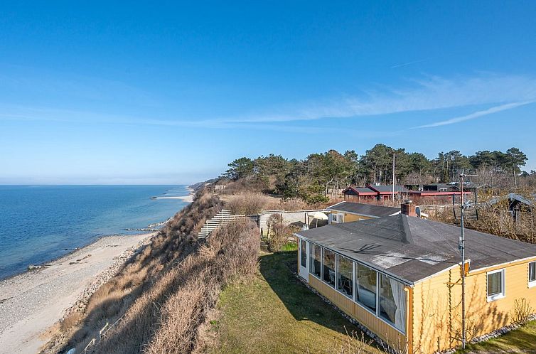 Vakantiehuis "Orwik" - 30m from the sea