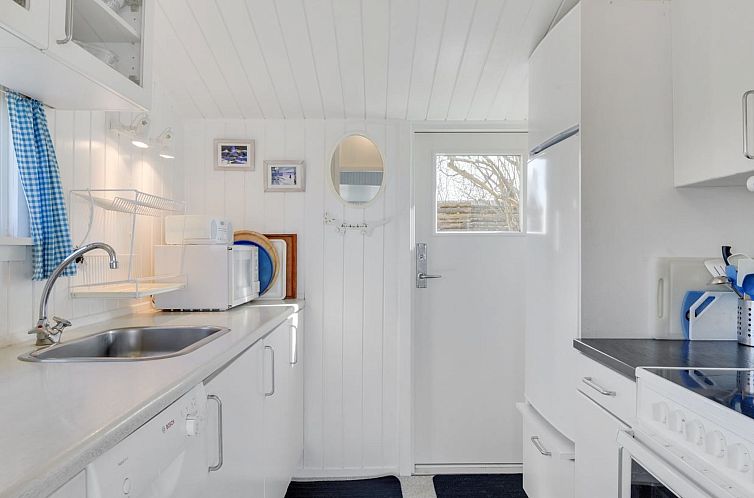 Vakantiehuis "Orwik" - 30m from the sea