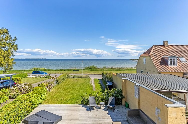 Guest house 0173101 - Holiday property Seeland - Vakantiehuis "Ilze" - 20m from the sea