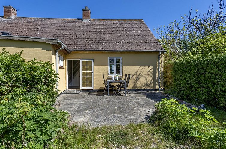 Vakantiehuis "Ilze" - 20m from the sea