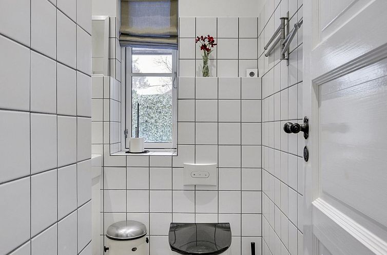 Vakantiehuis "Emely" - 700m from the sea