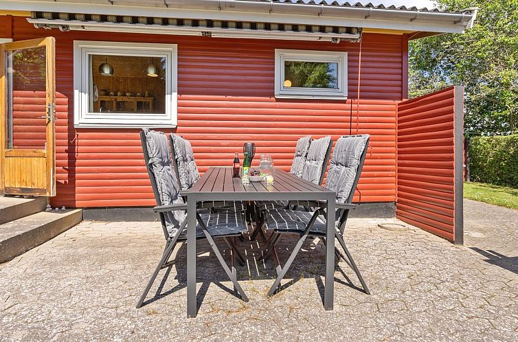 Vakantiehuis "Hege" - 450m from the sea