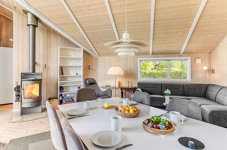 Vakantiehuis "Winona" - 250m from the sea