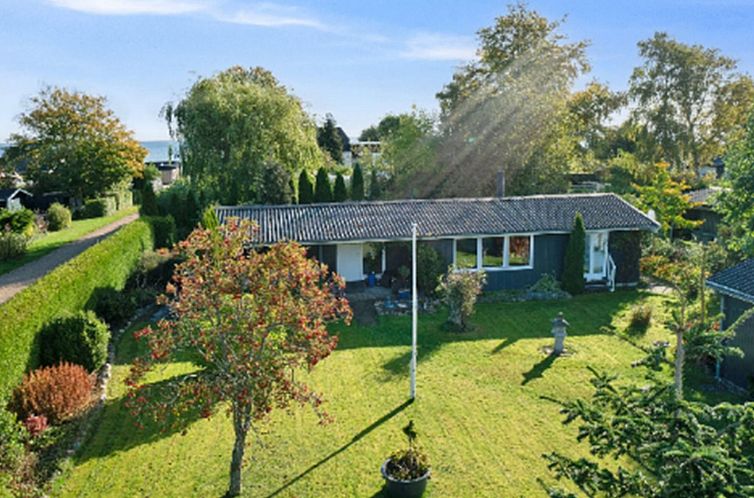 Vakantiehuis "Aameek" - 100m from the sea