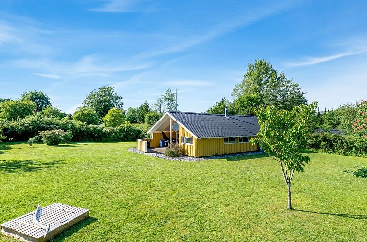 Vakantiehuis "Guja" - 250m from the sea