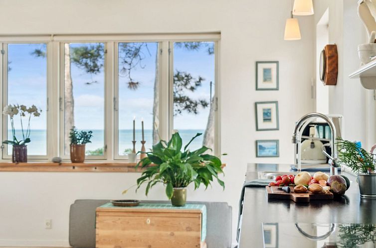 Vakantiehuis "Varma" - 25m from the sea