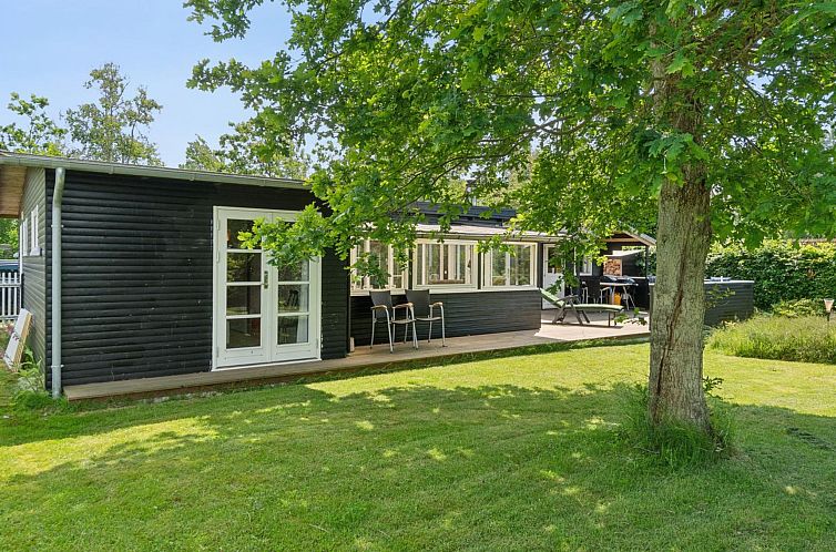 Vakantiehuis "Antonina" - 225m from the sea