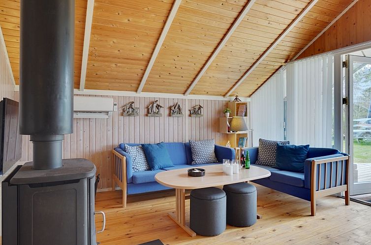 Vakantiehuis "Norna" - 300m from the sea