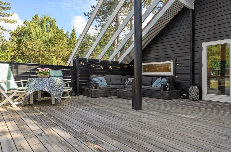 Vakantiehuis "Sahra" - 200m from the sea