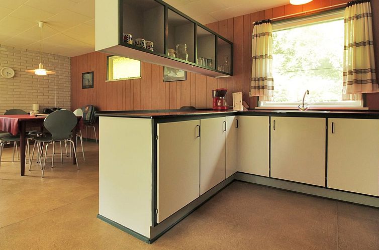 Vakantiehuis "Jurgis" - 900m from the sea
