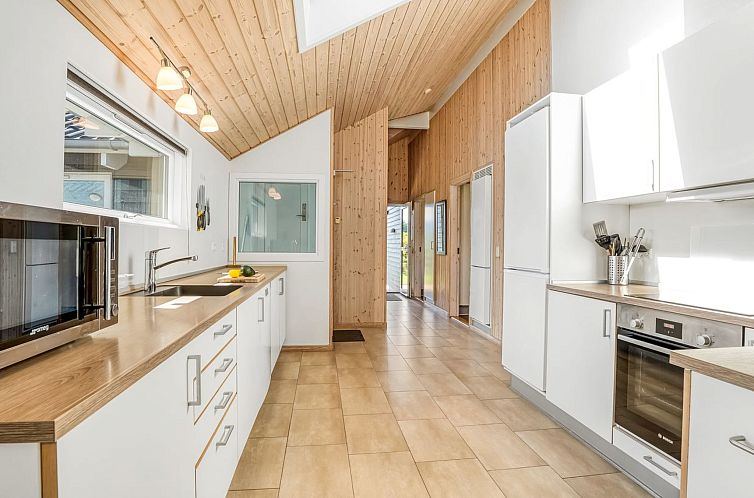 Vakantiehuis "Jurgis" - 900m from the sea