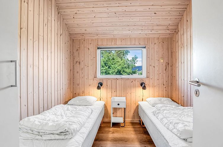 Vakantiehuis "Jurgis" - 900m from the sea