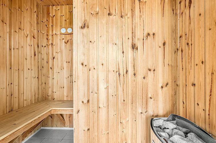 Vakantiehuis "Jurgis" - 900m from the sea