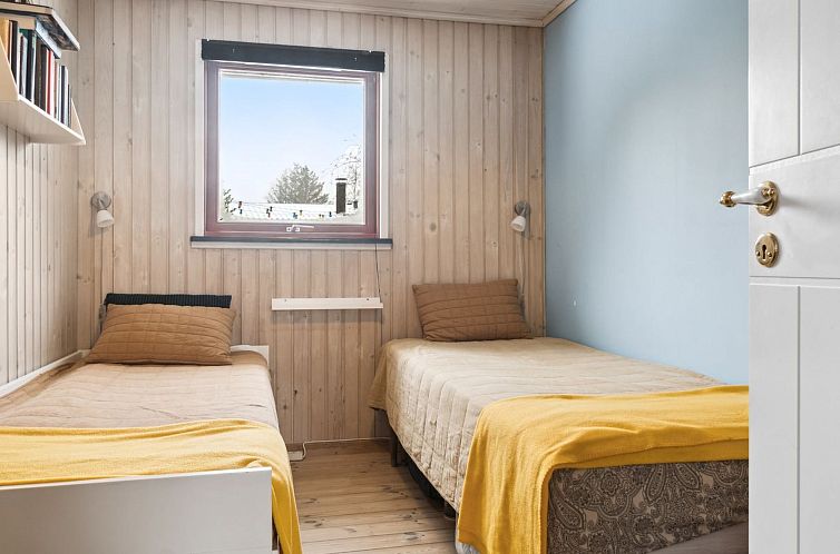 Vakantiehuis "Ilari" - 280m from the sea
