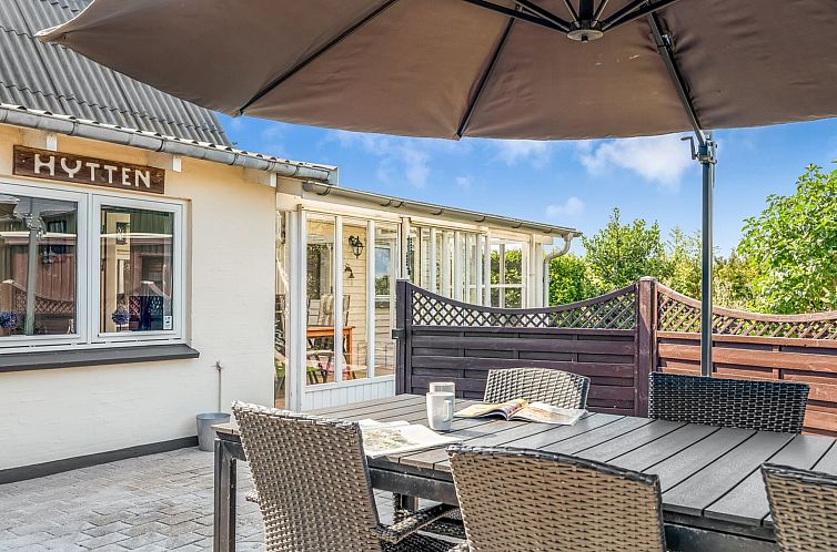 Vakantiehuis "Anneke" - 1.3km from the sea