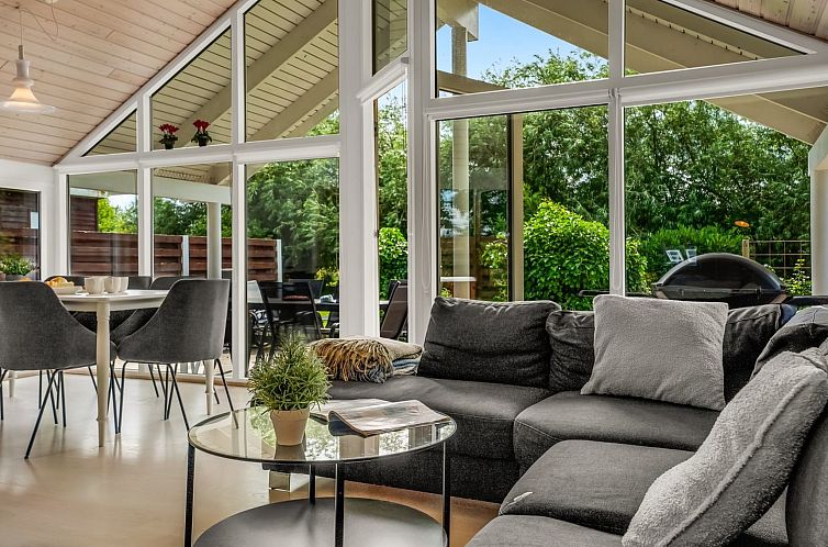 Vakantiehuis "Mika" - 800m from the sea