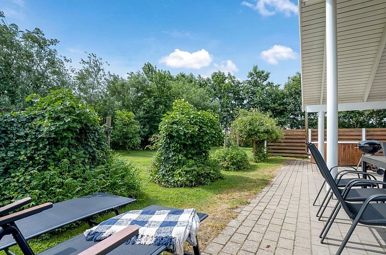 Vakantiehuis "Mika" - 800m from the sea