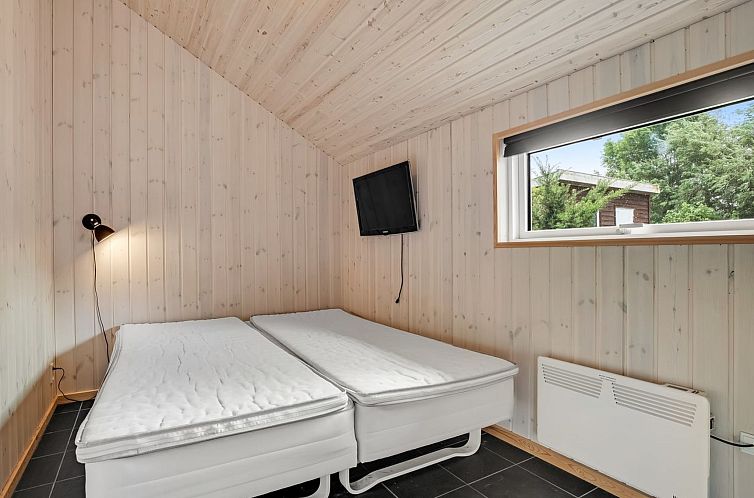 Vakantiehuis "Mika" - 800m from the sea