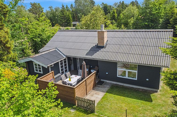 Vakantiehuis "Oiva" - 450m from the sea