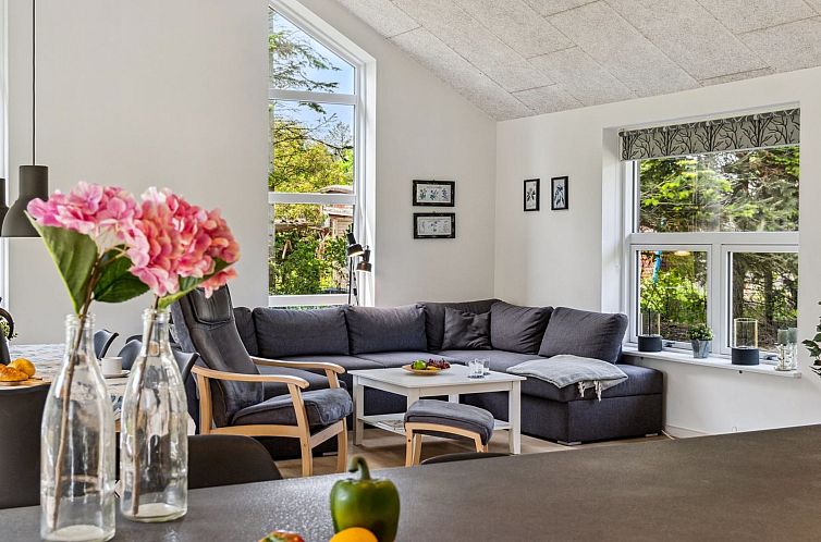 Vakantiehuis "Oiva" - 450m from the sea