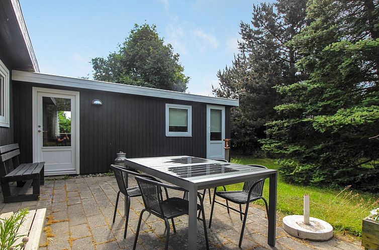 Vakantiehuis "Frode" - 400m from the sea