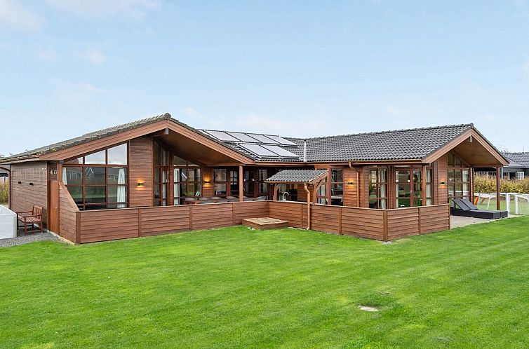 Vakantiehuis "Niela" - 800m from the sea