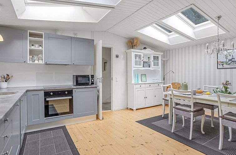 Vakantiehuis "Fernandine" - 400m from the sea