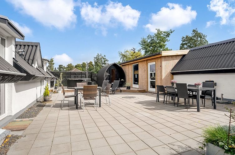 Vakantiehuis "Milutin" - 650m from the sea