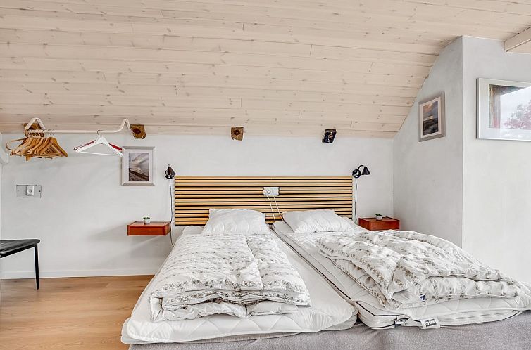 Vakantiehuis "Milutin" - 650m from the sea