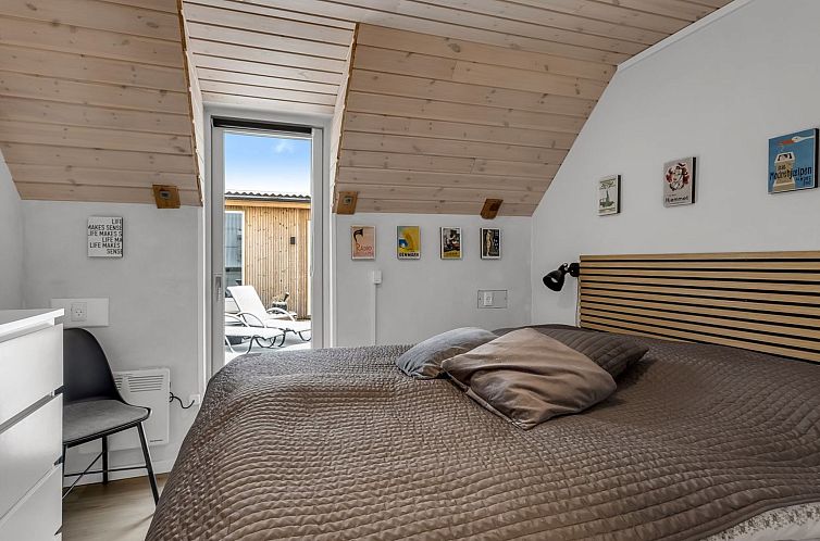 Vakantiehuis "Milutin" - 650m from the sea