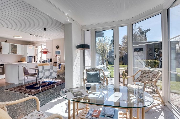 Vakantiehuis "Ileana" - 250m from the sea