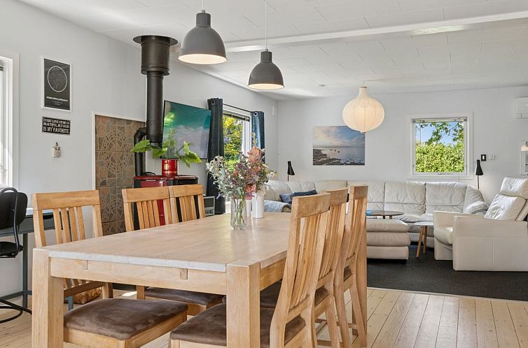 Vakantiehuis "Ømund" - 600m to the fjord