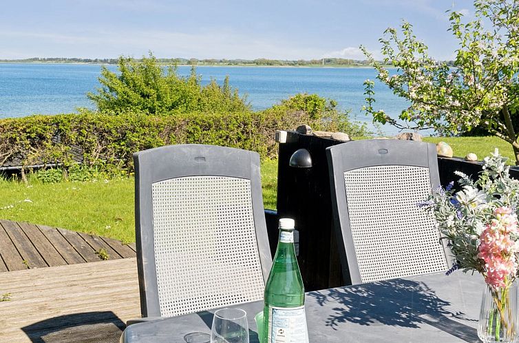 Vakantiehuis "Titta" - 10m to the fjord