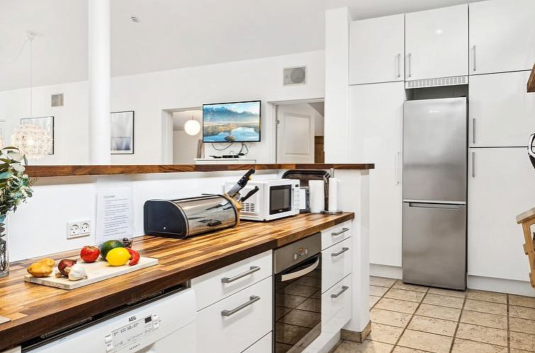 Vakantiehuis "Mikkeline" - 575m to the fjord