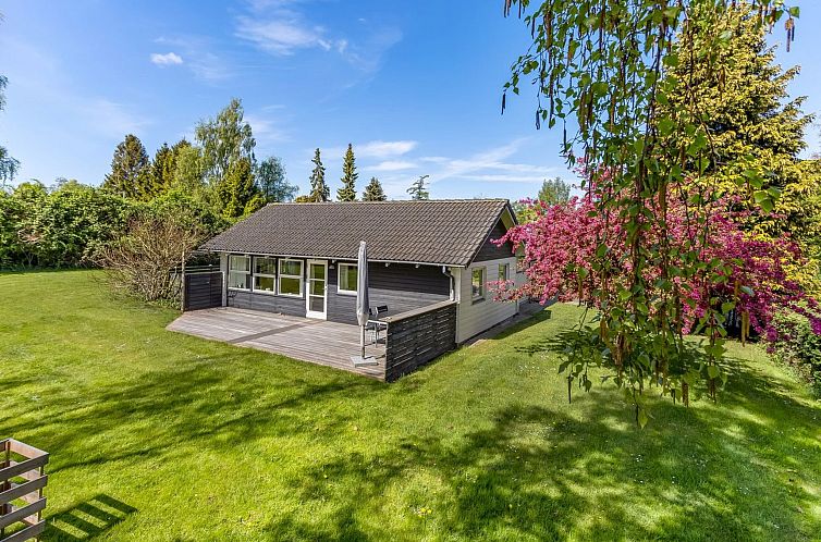 Vakantiehuis "Prohor" - 150m from the sea