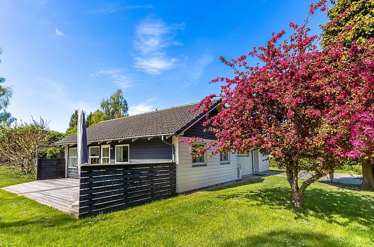 Vakantiehuis "Prohor" - 150m from the sea