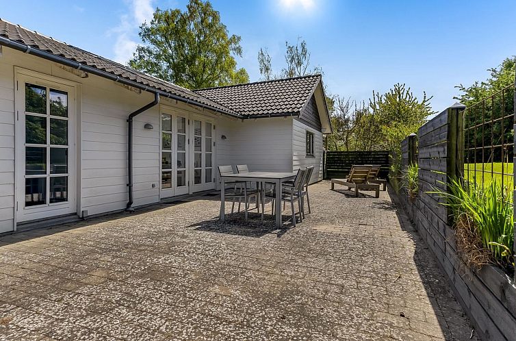 Vakantiehuis "Prohor" - 150m from the sea