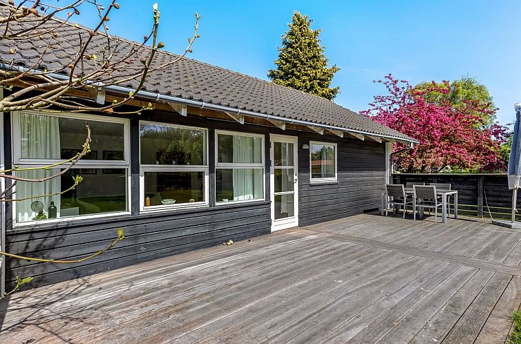 Vakantiehuis "Prohor" - 150m from the sea