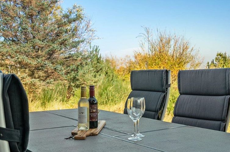 Vakantiehuis "Helin" - 100m from the sea