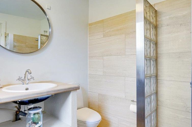 Vakantiehuis "Helin" - 100m from the sea